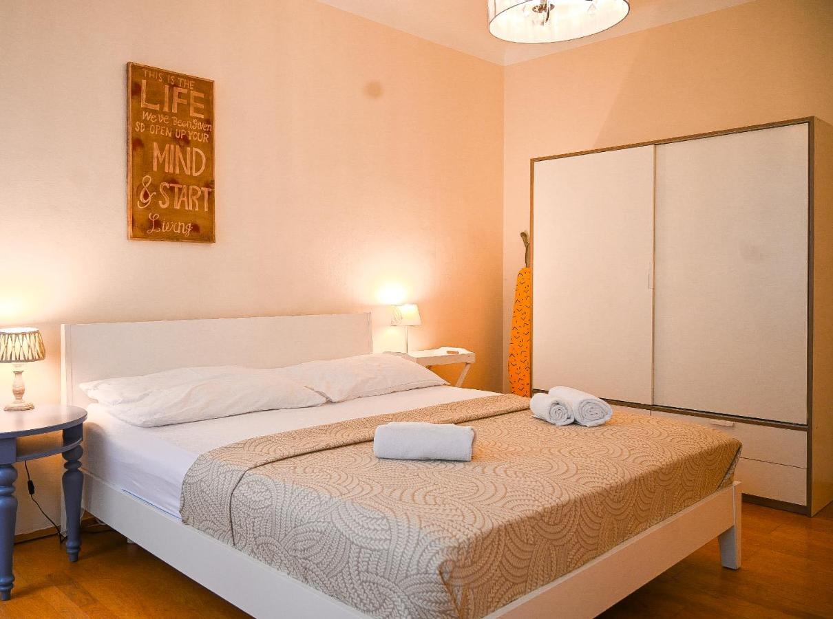 Bright Schönbrunn Palace Apartment